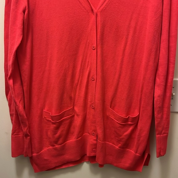 GAP red basic women’s cardigan size Large - Picture 6 of 7